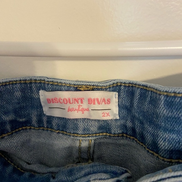 2x denim shorts - Picture 3 of 5